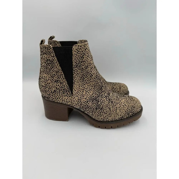 Altar'd State Cheetah Animal Print Chelsea Chunky Heel Booties 8.5 - Picture 4 of 9